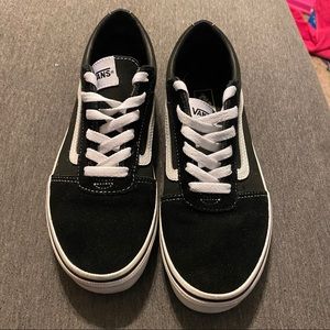 Vans. Size 6 youth equivalent to women’s size 7.5